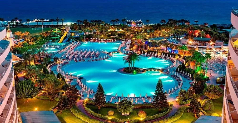 تور آنتالیا